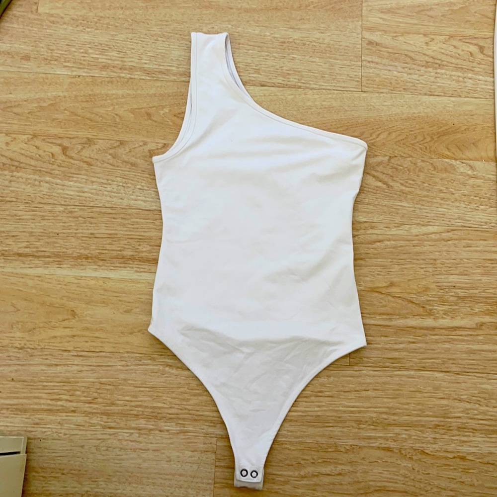 Abercrombie & Fitch white bodysuit size can